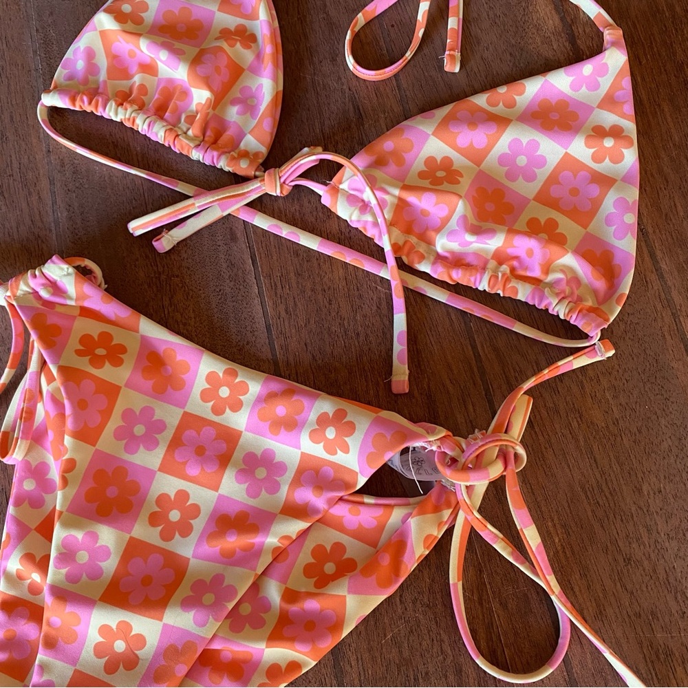 Flower Bikini Set 🌸